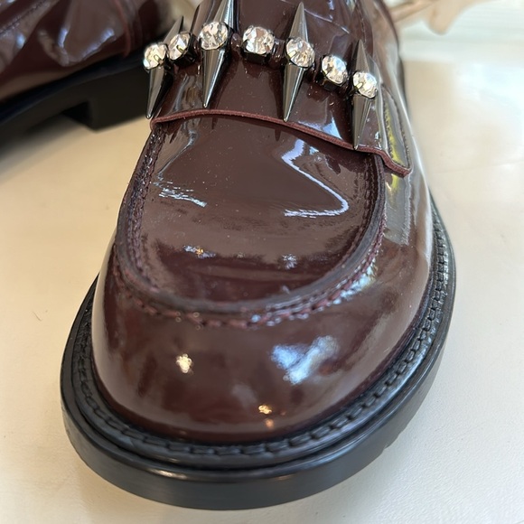 AGL Lola Spike Size 36.5 EU Patent Purple Plum Leather Loafers New Without Box - Picture 2 of 15